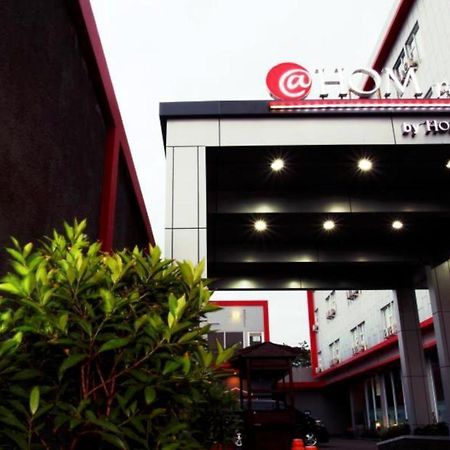@Hom Premiere Cilacap Exterior foto