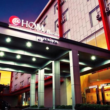 @Hom Premiere Cilacap Exterior foto