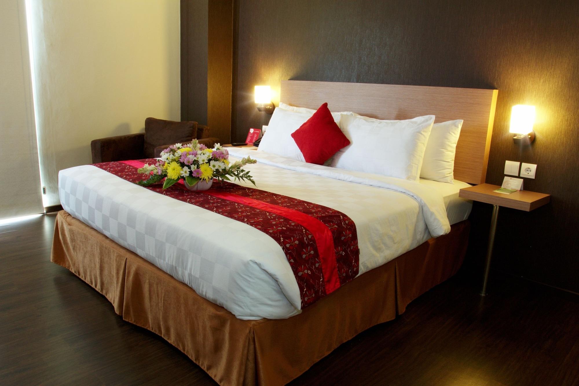 @Hom Premiere Cilacap Exterior foto