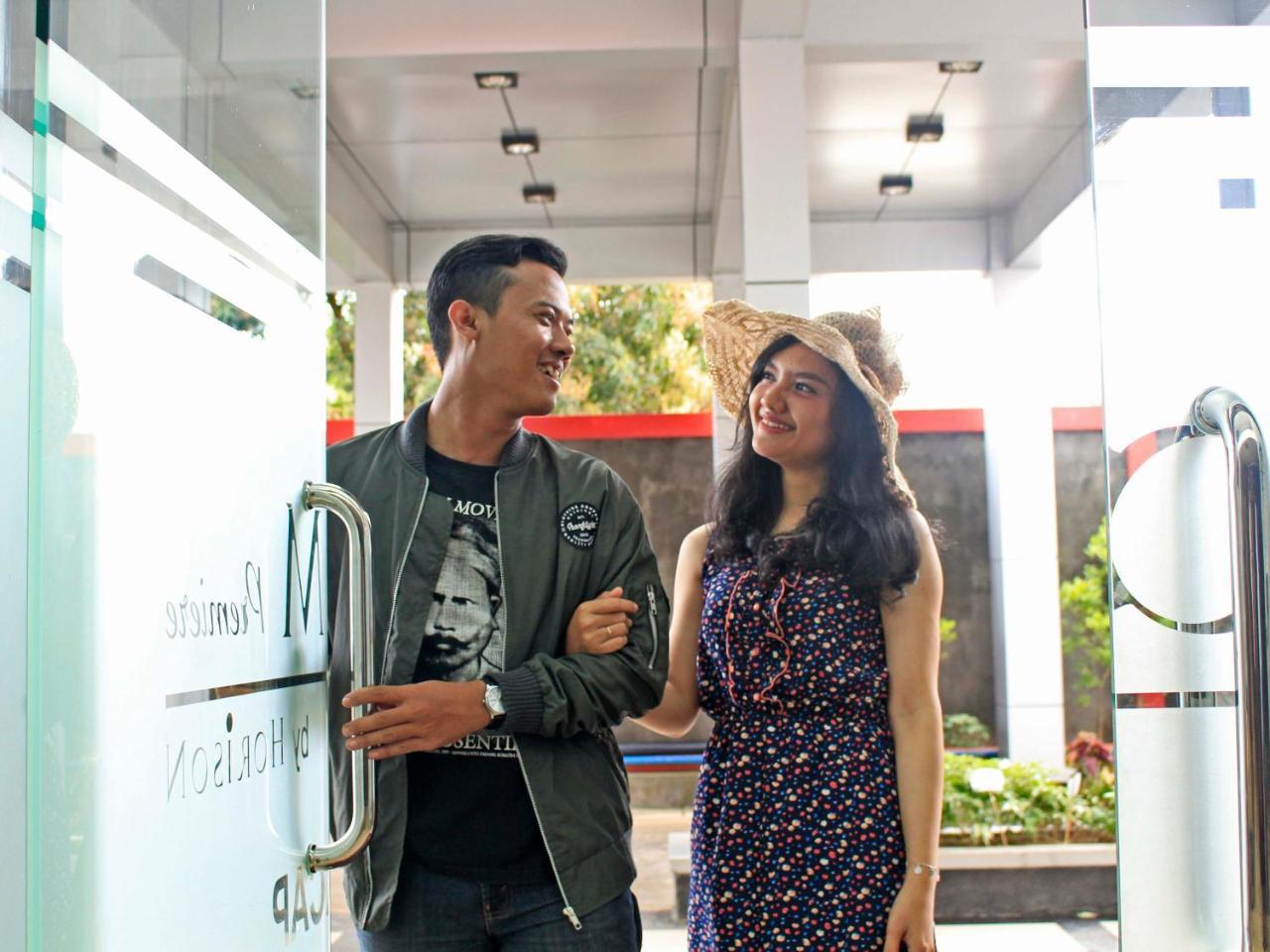 @Hom Premiere Cilacap Exterior foto
